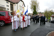 1. Heilige Kommunion in St. Crescentius (Foto: Karl-Franz Thiede)